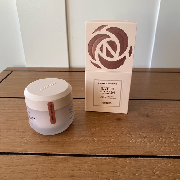 NWT Heimish Bulgarian Rose Satin Cream - Picture 6 of 6